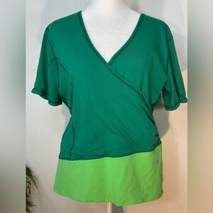 Lululemon cris cross short sleeve top